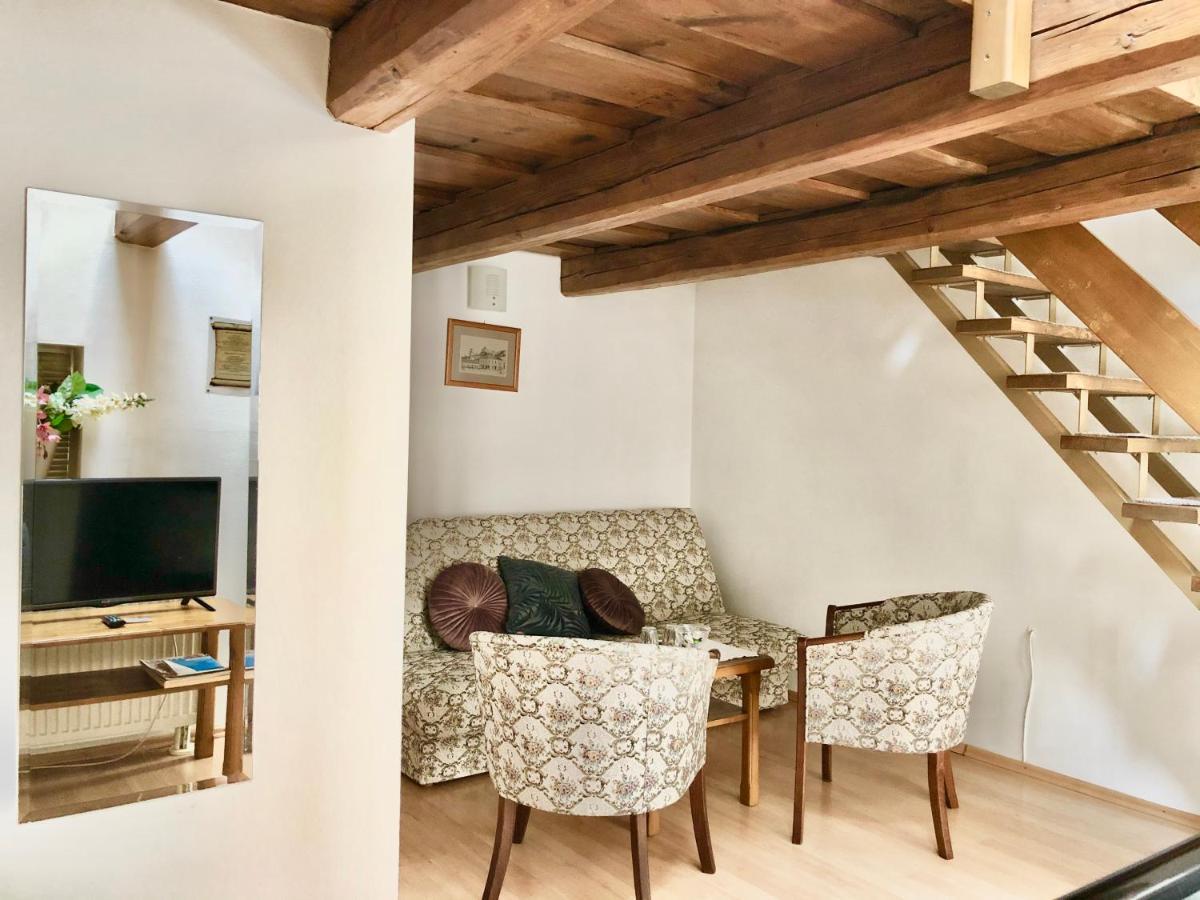 Maria Penzion & Restaurant Trenčín Extérieur photo